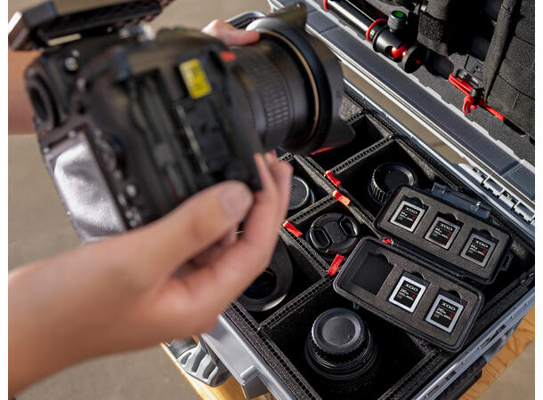PELI 0965 CASE for XQD/Cfexpress