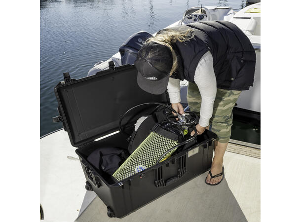 PELI AIR 1646, sort, m/skum Innv. mål: 814x403x341 mm