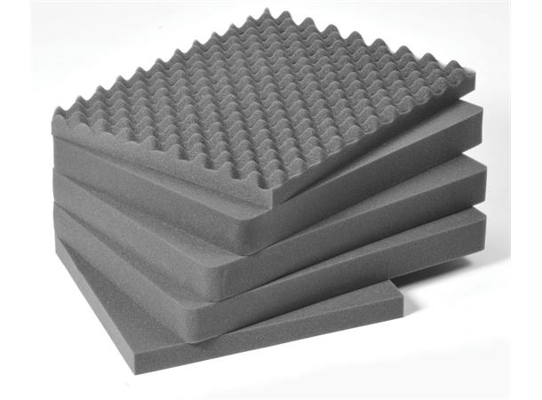PELI CASE 1610 m/skuminnlegg Innv. mål: 551x422x268 mm